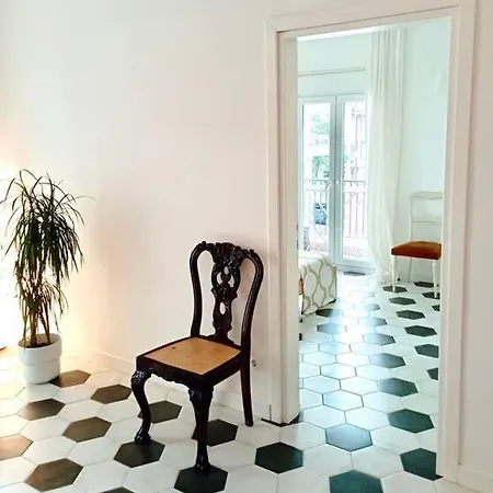 Apartament Stylish Flat Near Promenade